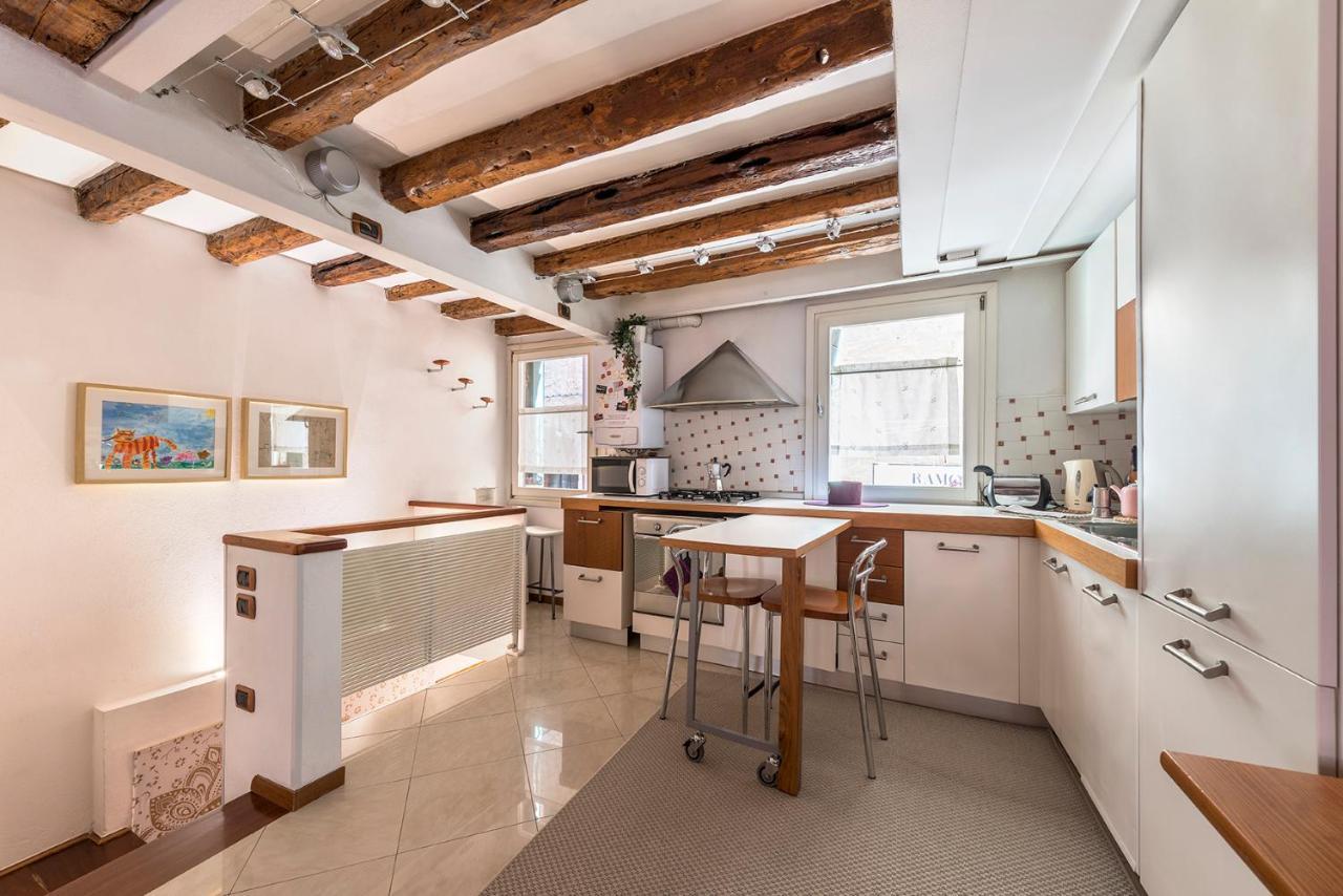 Piccolo - Cozy Studio In The Heart Of Authentic Венеция Экстерьер фото