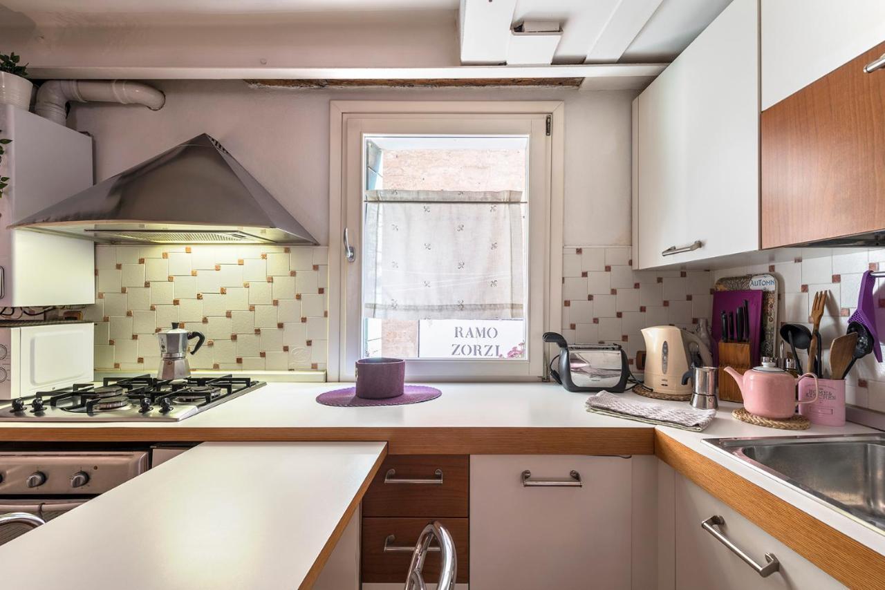 Piccolo - Cozy Studio In The Heart Of Authentic Венеция Экстерьер фото