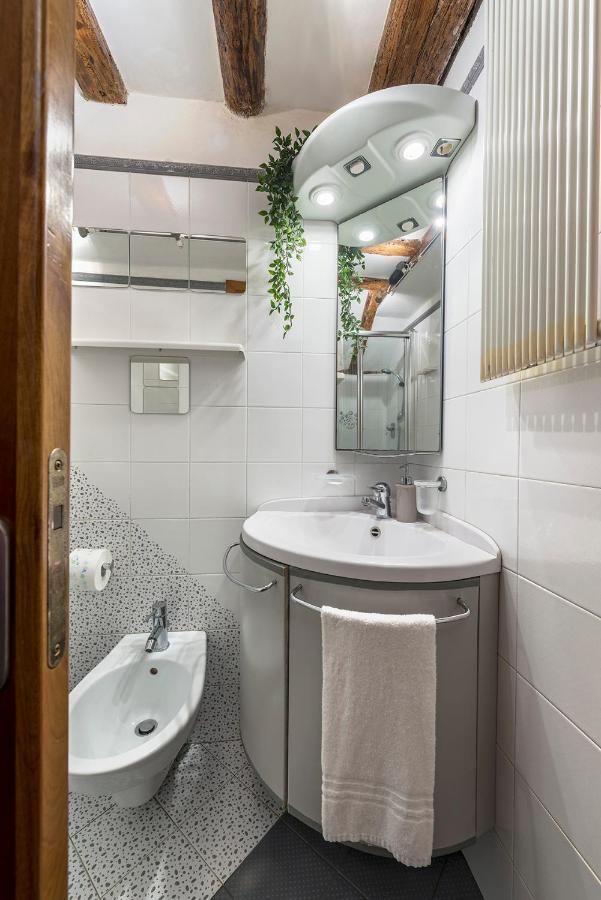 Piccolo - Cozy Studio In The Heart Of Authentic Венеция Экстерьер фото
